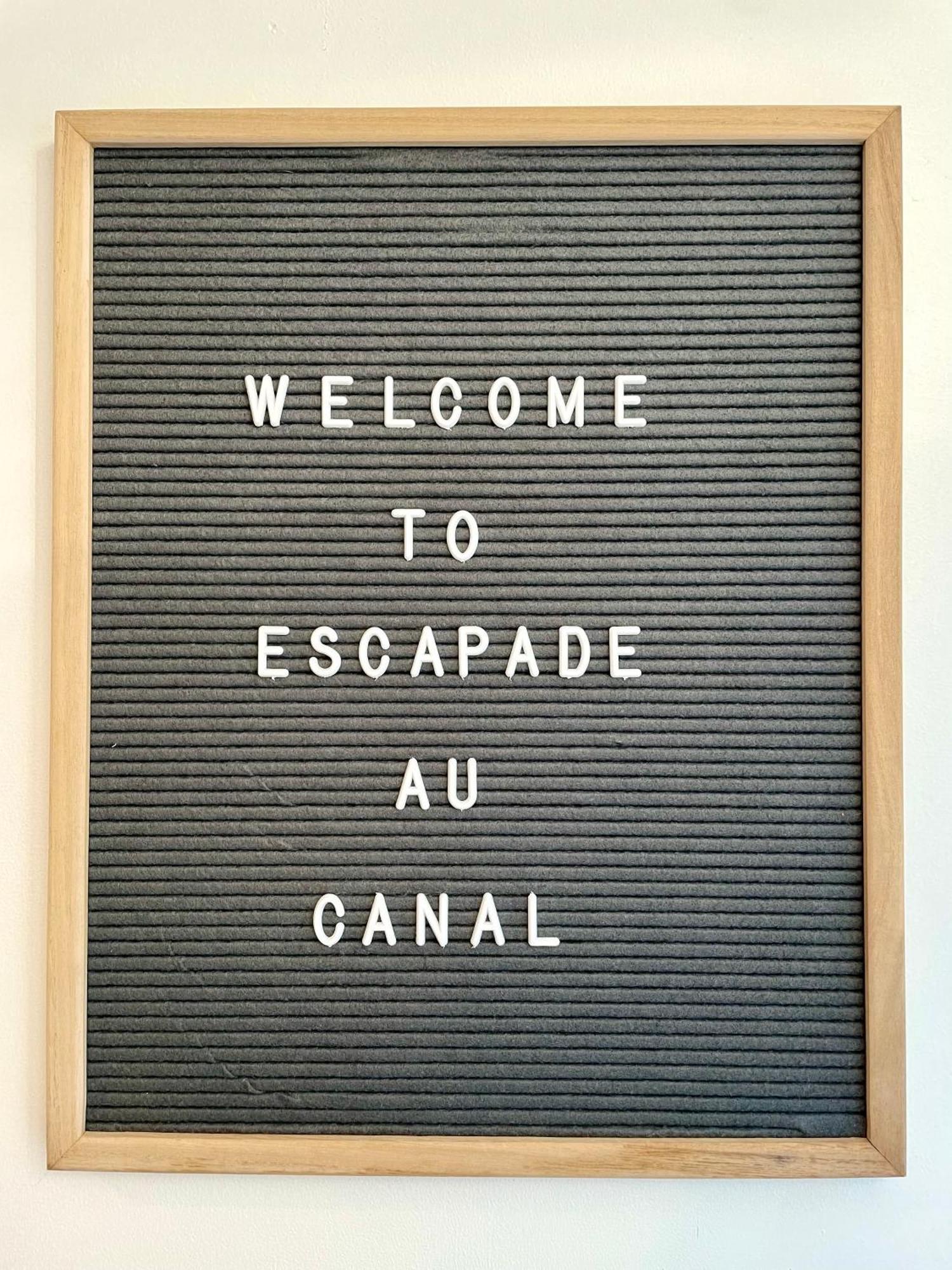 Bienvenue Sur L'Escapade Au Canal Castets-en-Dorthe Exterior photo
